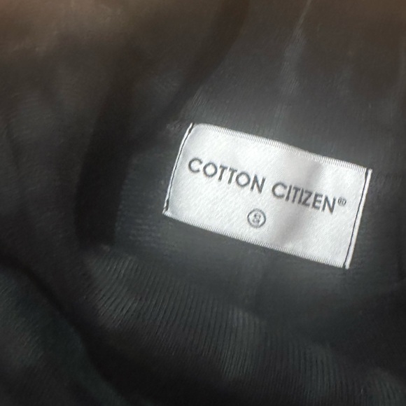 Cotton citizen size, small tie-dye pattern, mock turtleneck sweatshirt - Picture 5 of 5